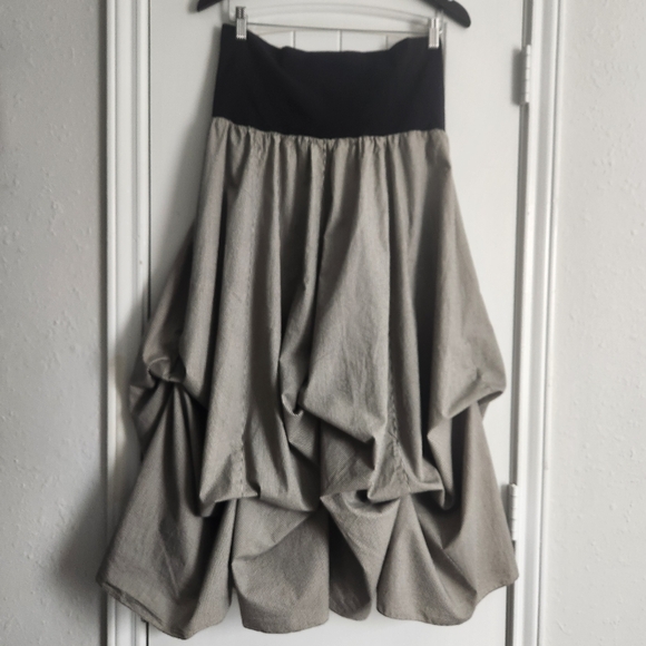 Solitaire Los Angeles Striped Skirt Size Medium - Picture 3 of 14